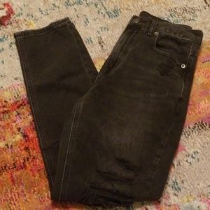 Size 2 Reg AE Mom Jeans